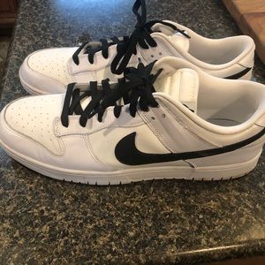 Men’s Nike dunks reverse panda